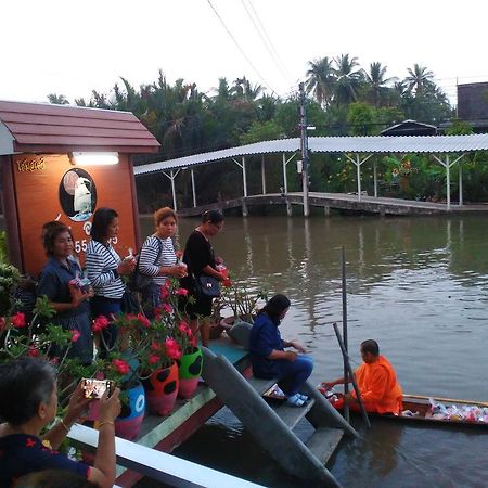 Nr Homestay Amphawa Exterior photo