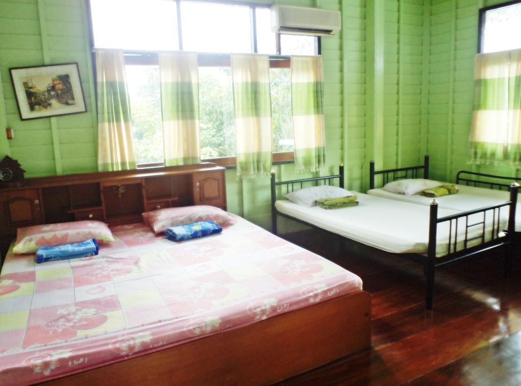 Nr Homestay Amphawa Room photo