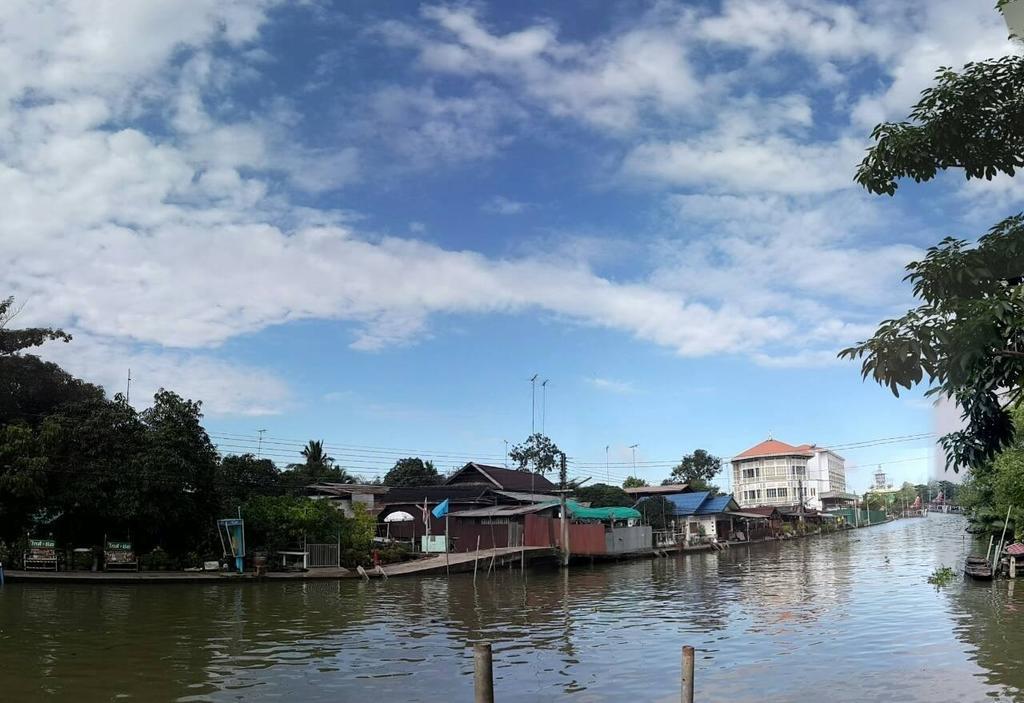 Nr Homestay Amphawa Exterior photo