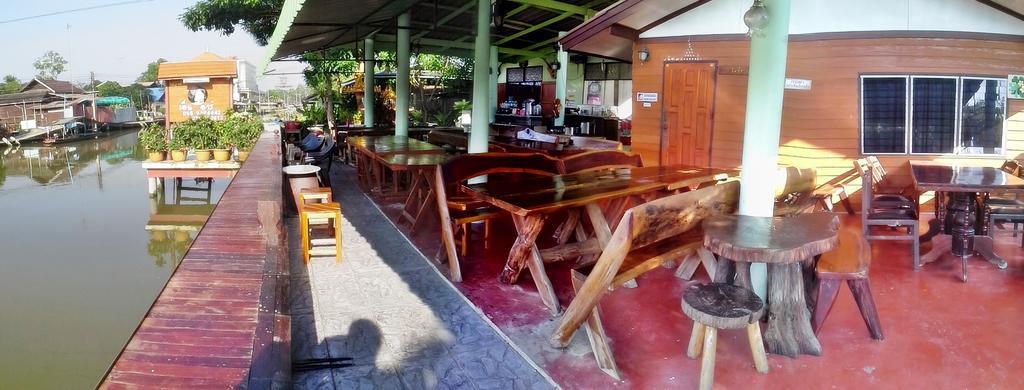 Nr Homestay Amphawa Exterior photo