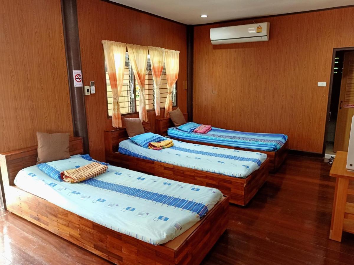 Nr Homestay Amphawa Exterior photo